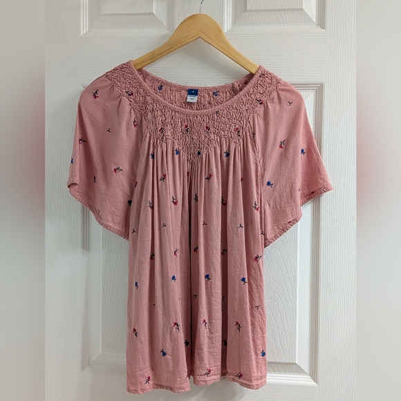 Old Navy Tops - Women's OLD NAVY Blouse Medium Like New Embroidered Flowers Pink
